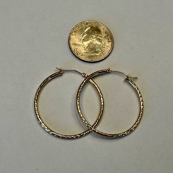 14k Yellow Gold Hoop Earrings 1.5” - Picture 2 of 2